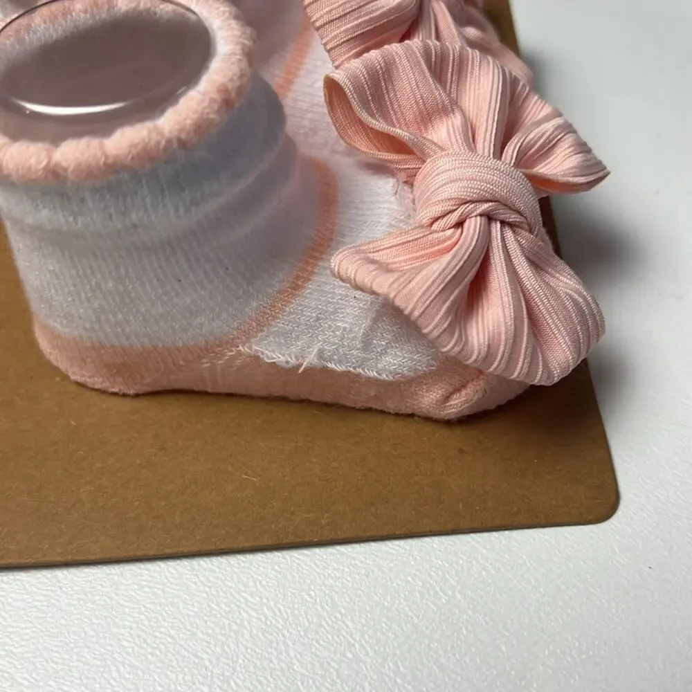 So Dorables Baby Girl’s Headerap and Booties Sz 0-12M